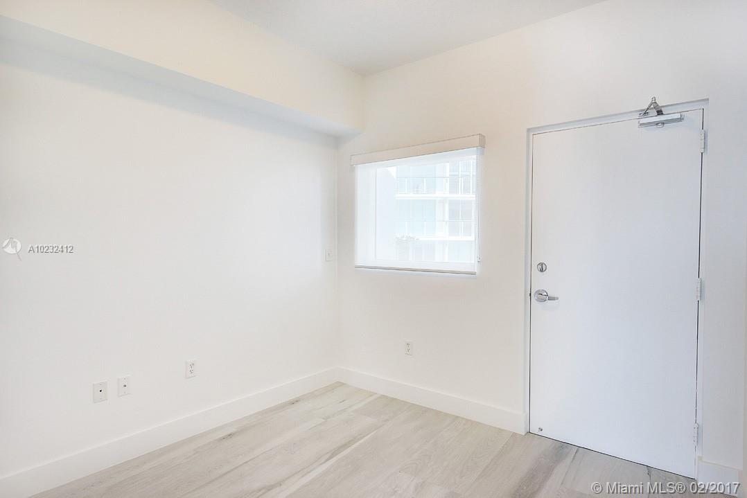 REGATTA AT INDIAN CREEK C - Residential Lease