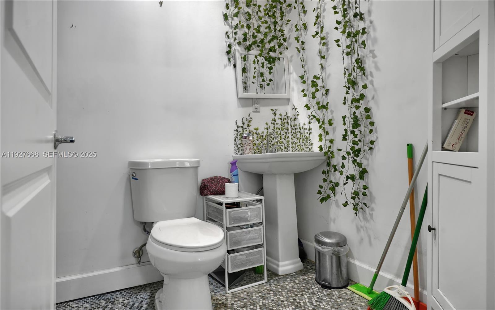 CITY OF MIAMI SOUTH - Residential Income