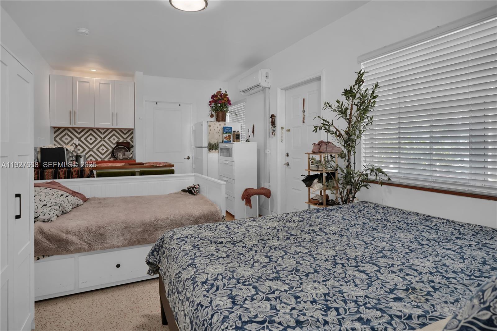 CITY OF MIAMI SOUTH - Residential Income