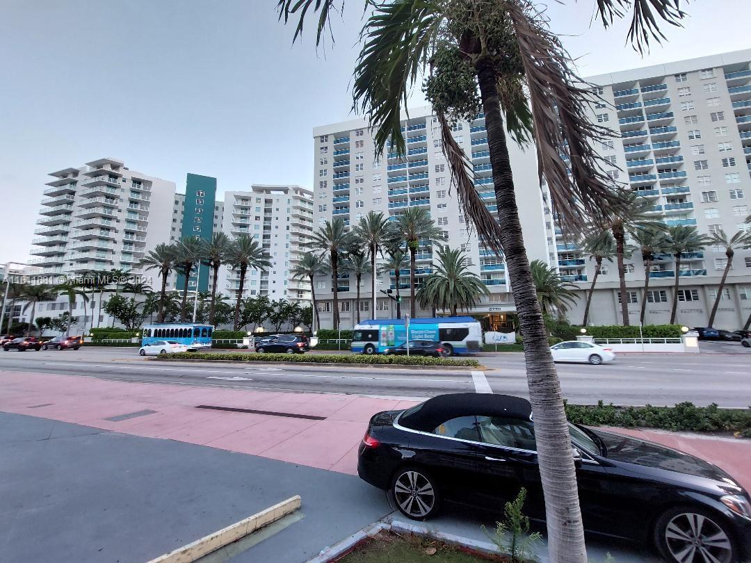 HOLIDAY TOWERS CONDO - Residential Lease