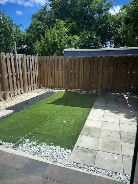 MIAMI LAND AND DEVELOPMEN - Residential Lease