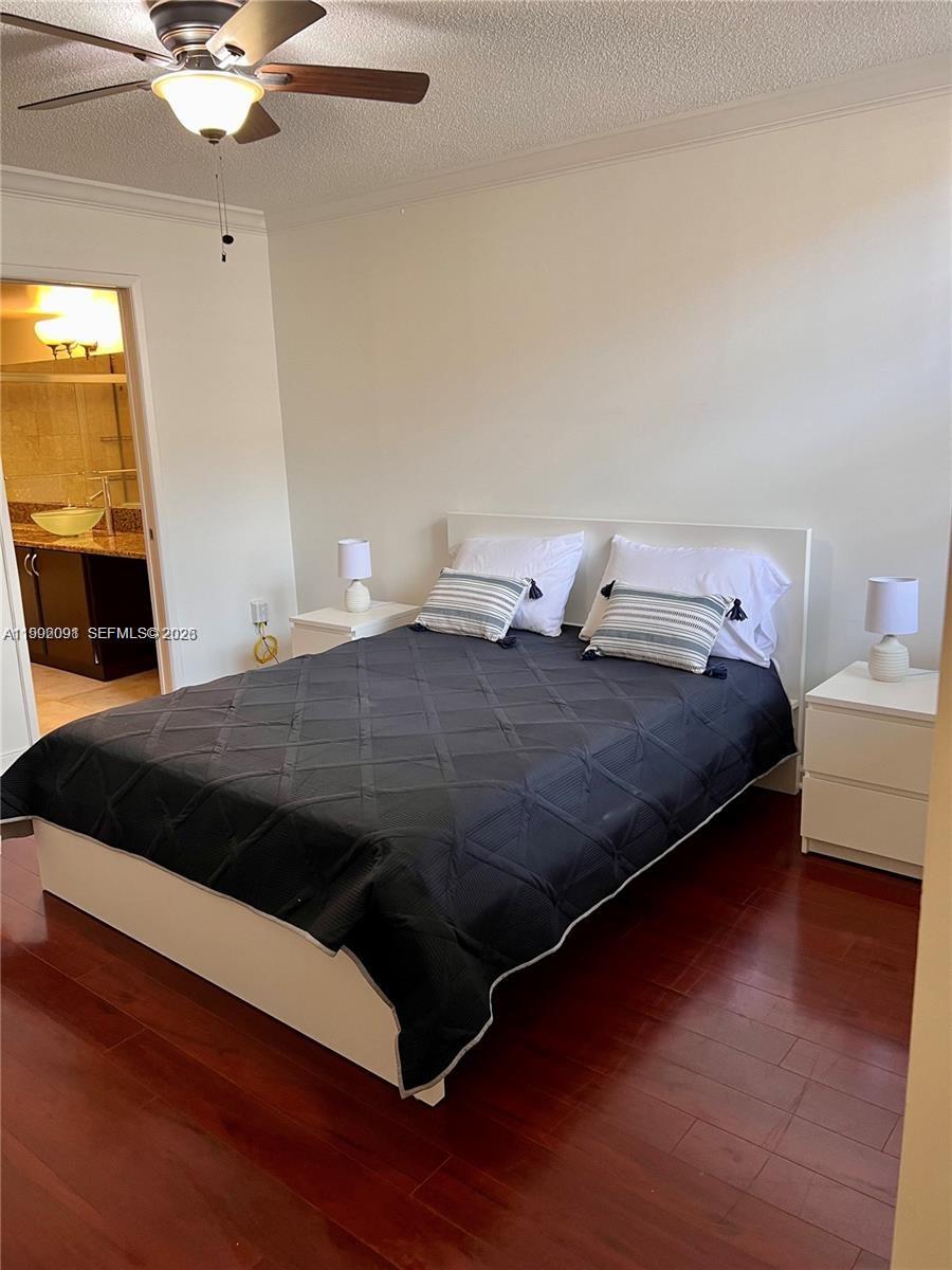 THE YACHT CLUB AT AVENTUR - Residential