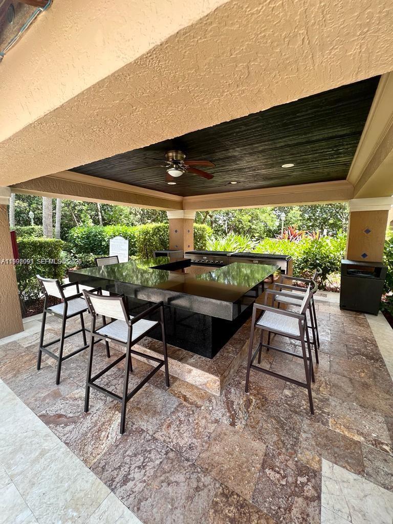 19555 E Country Club Dr 8503