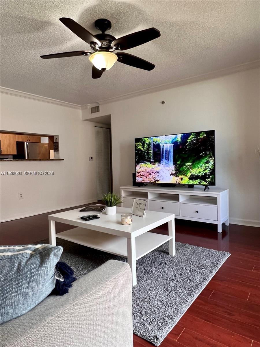 THE YACHT CLUB AT AVENTUR - Residential