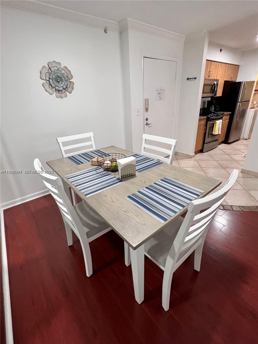 THE YACHT CLUB AT AVENTUR - Residential