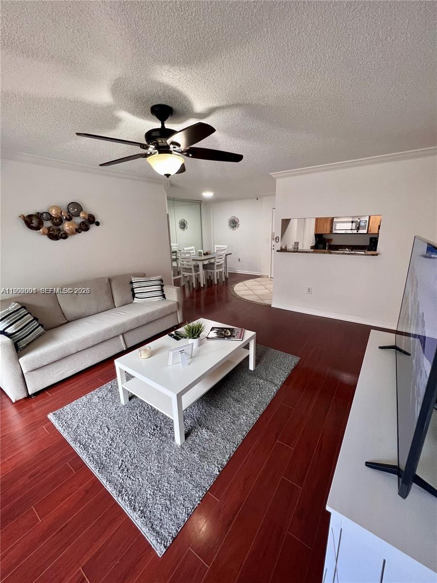 THE YACHT CLUB AT AVENTUR - Residential