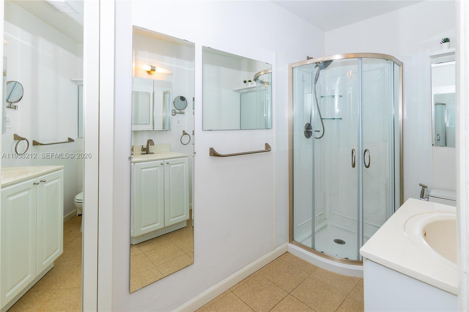 RIVIERA ESTATES 2ND ADDN - Residential