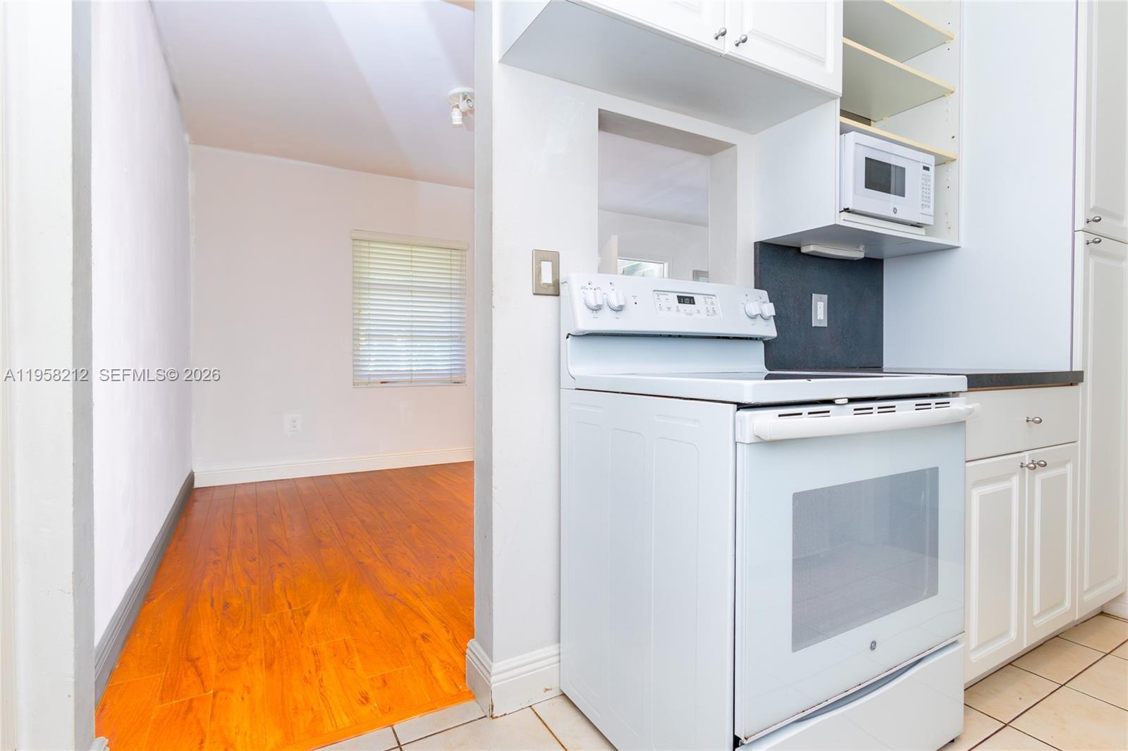 RIVIERA ESTATES 2ND ADDN - Residential