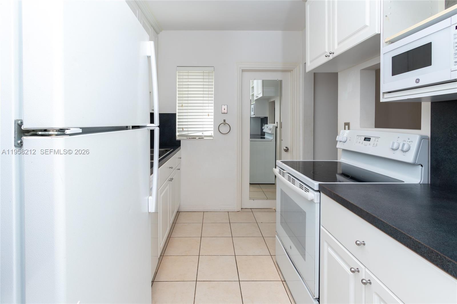 RIVIERA ESTATES 2ND ADDN - Residential