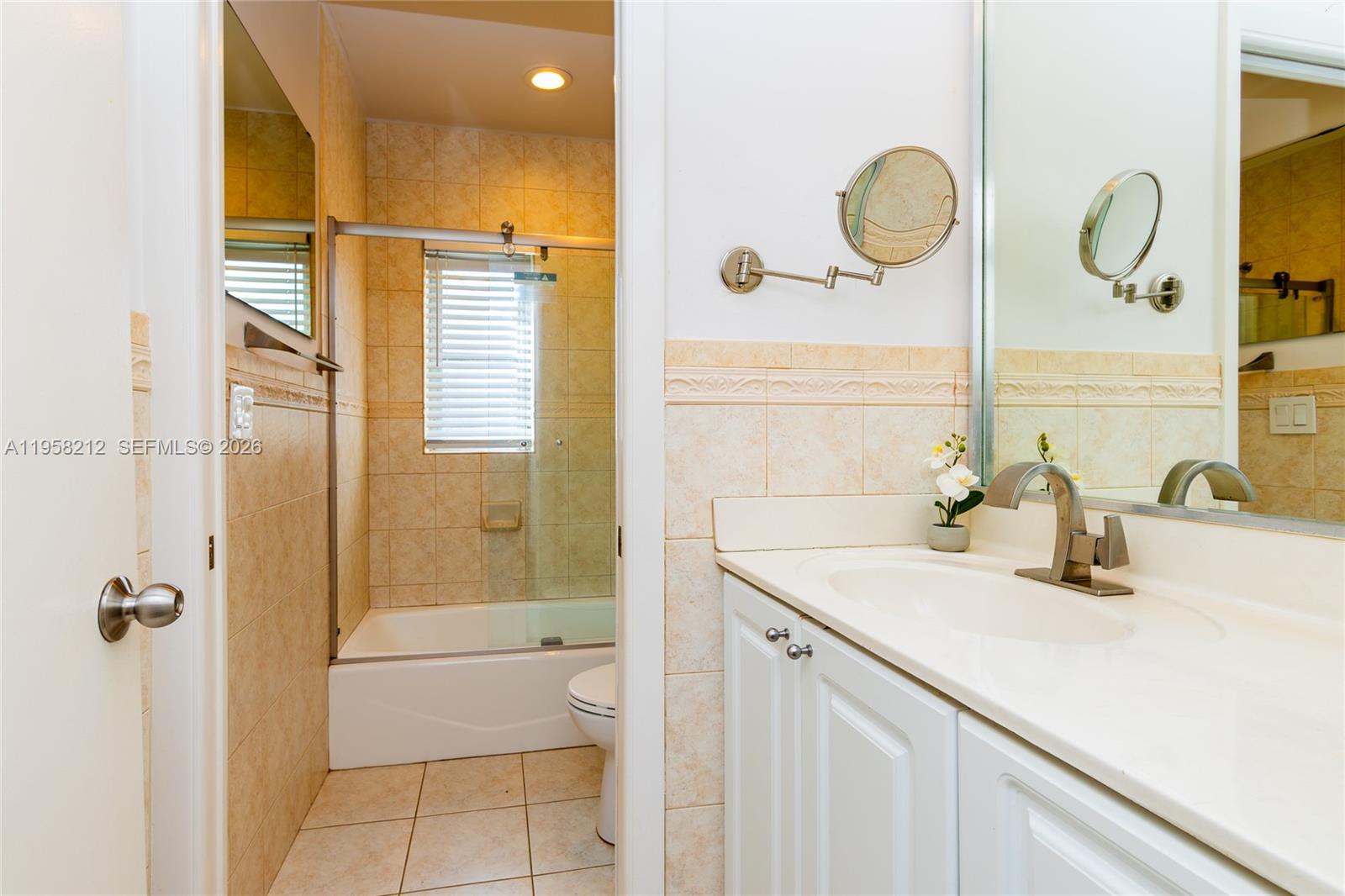 RIVIERA ESTATES 2ND ADDN - Residential