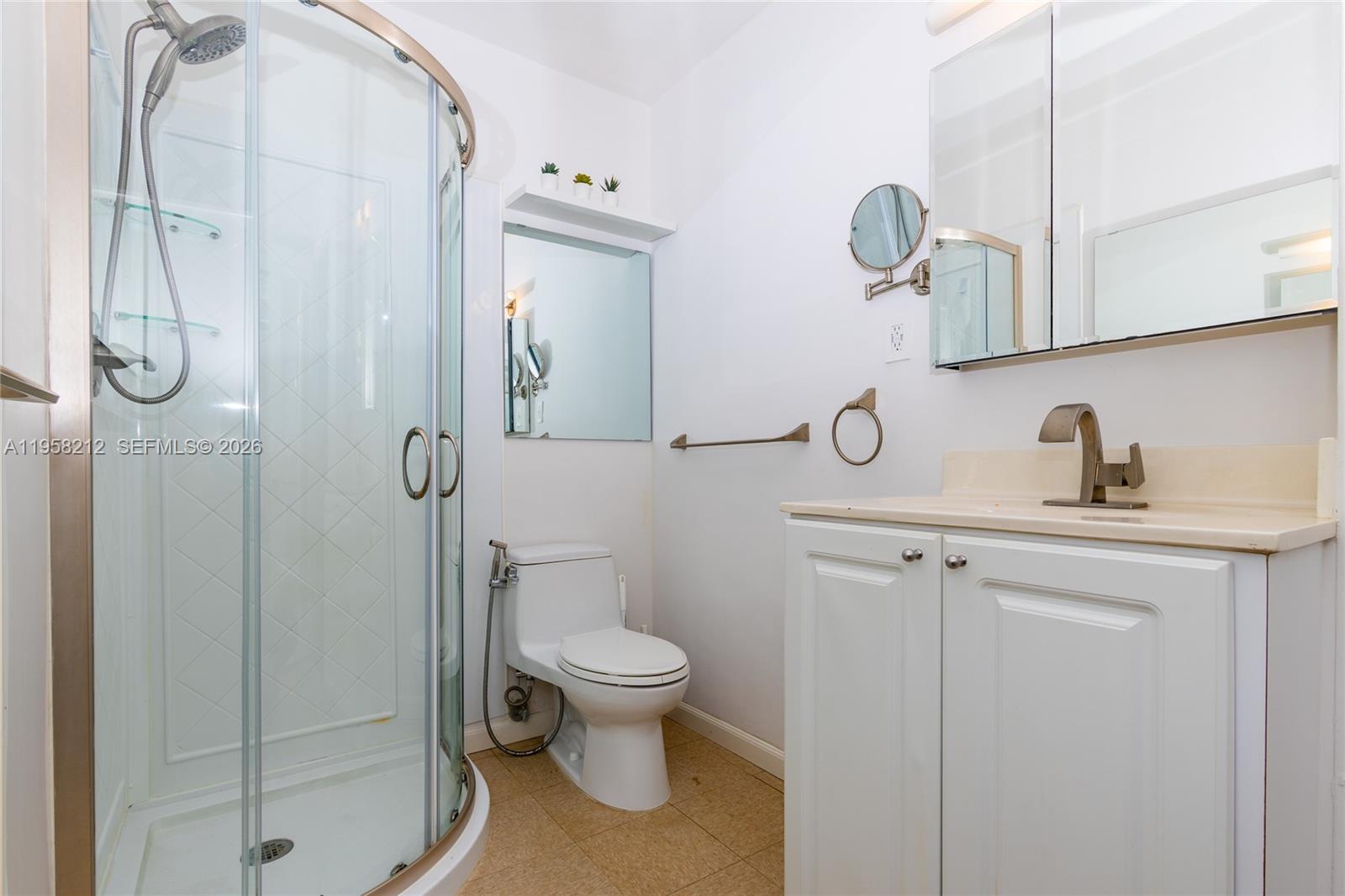 RIVIERA ESTATES 2ND ADDN - Residential