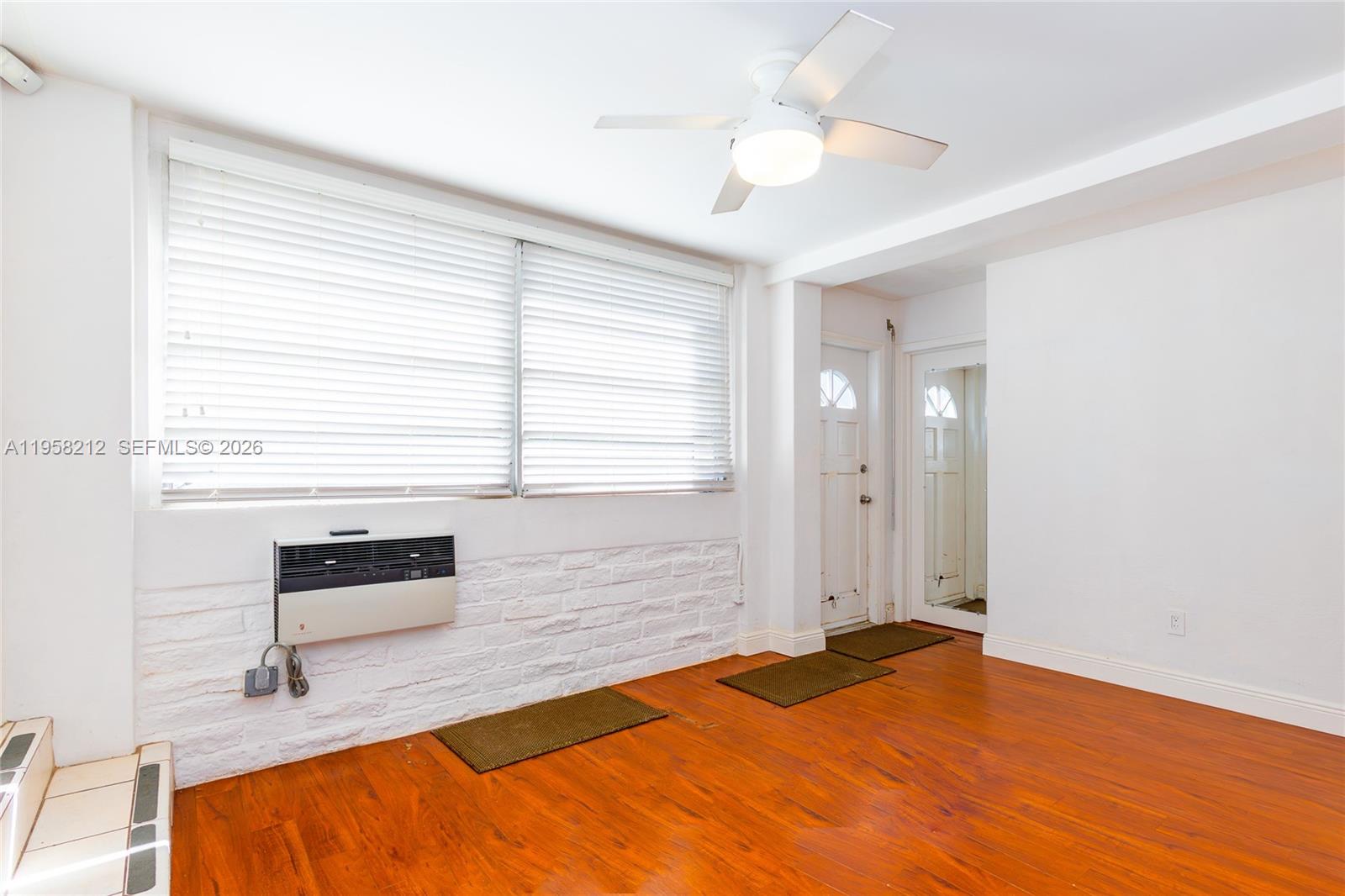 RIVIERA ESTATES 2ND ADDN - Residential