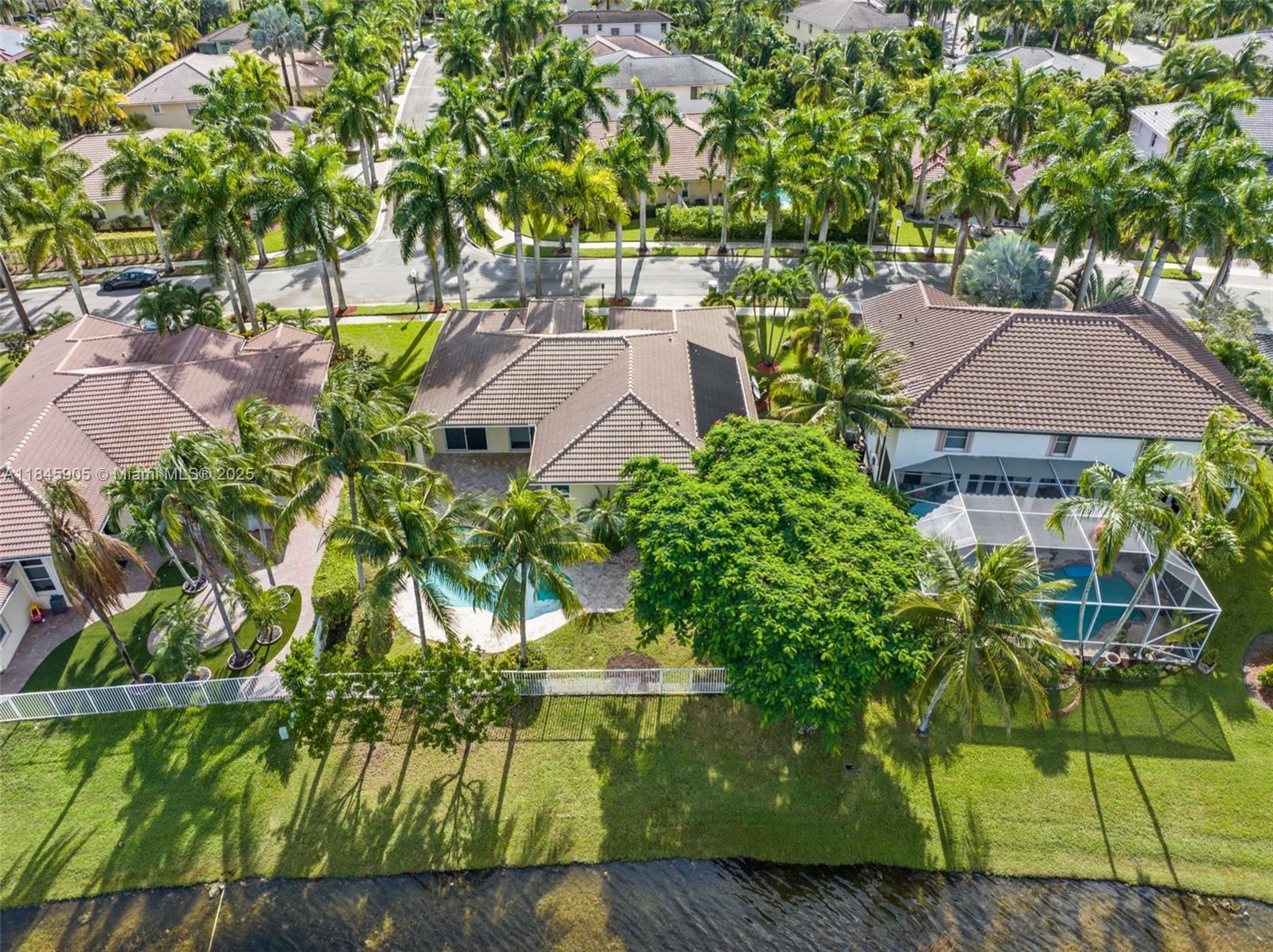 SECTOR 2-PARCELS 11 27 28 - Residential Lease