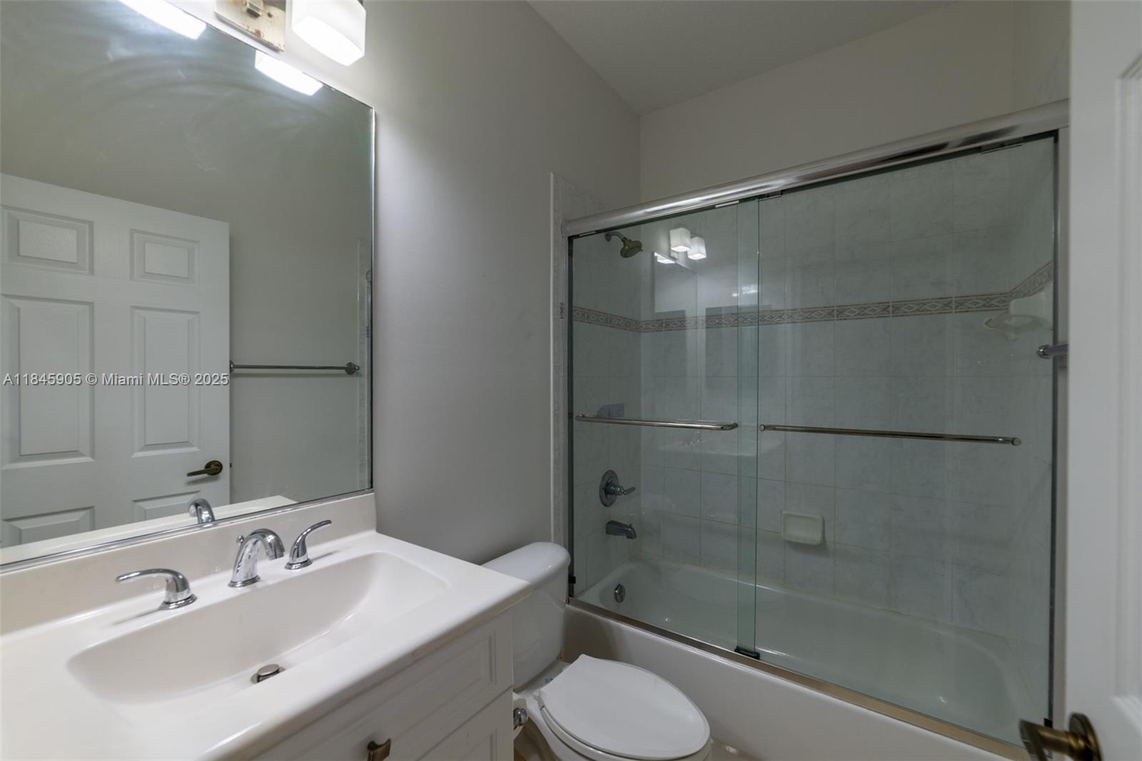 SECTOR 2-PARCELS 11 27 28 - Residential Lease