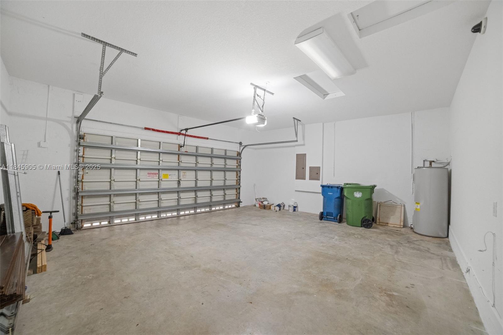 SECTOR 2-PARCELS 11 27 28 - Residential Lease