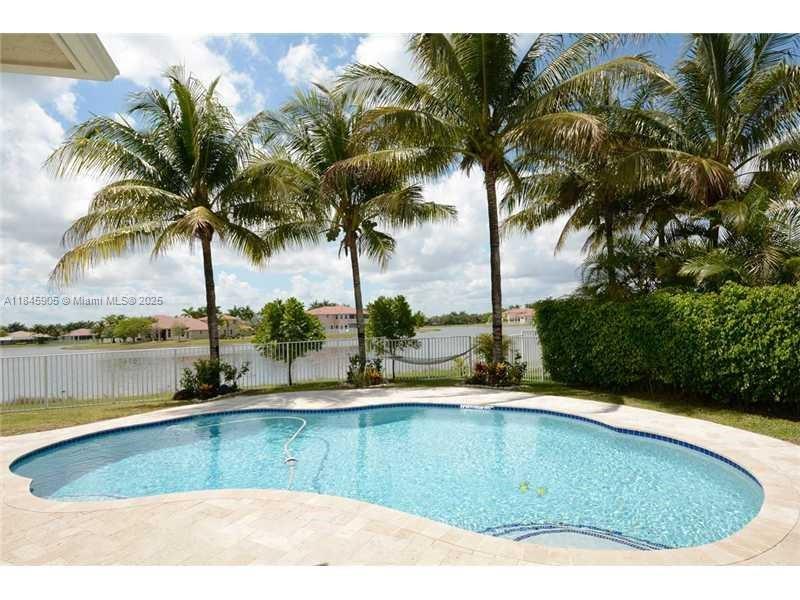 SECTOR 2-PARCELS 11 27 28 - Residential Lease