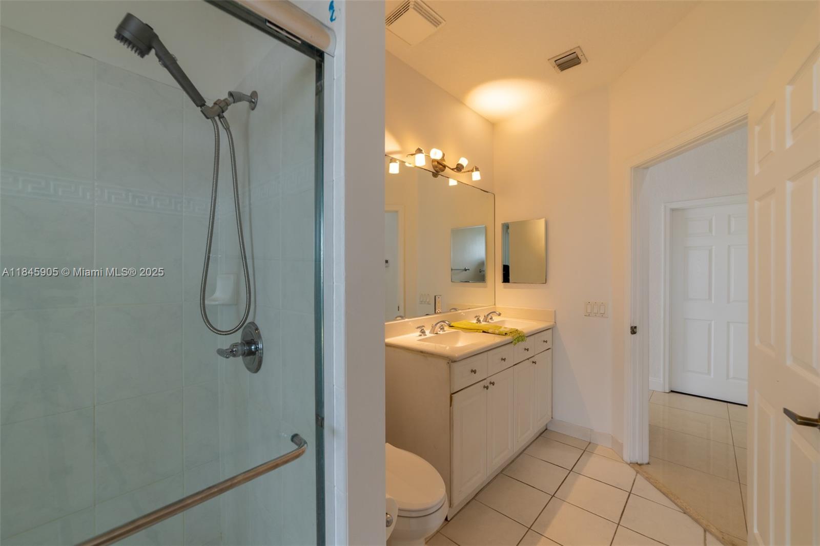 SECTOR 2-PARCELS 11 27 28 - Residential Lease