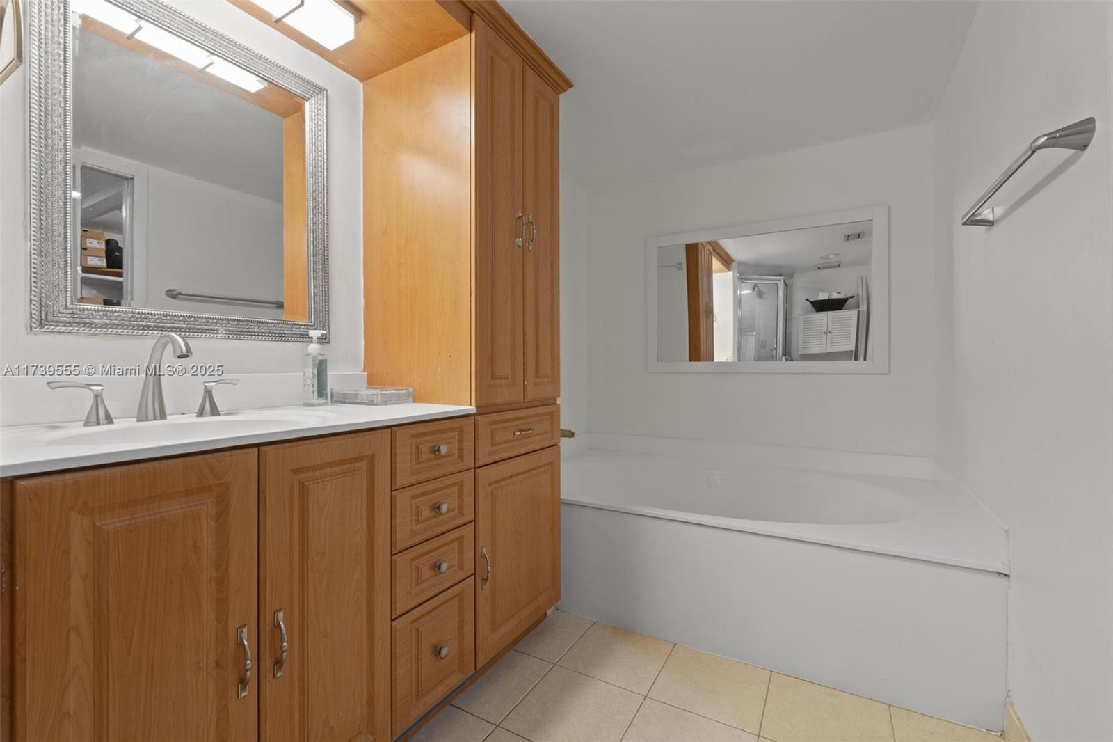 VILLAGE AT BOCA RIO PH 1 - Residential