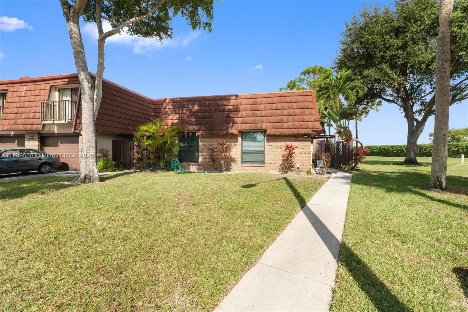 VILLAGE AT BOCA RIO PH 1 - Residential