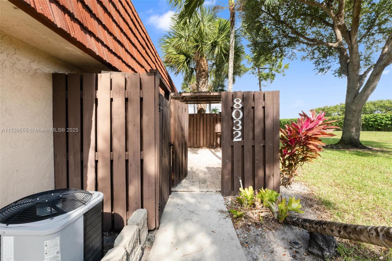 VILLAGE AT BOCA RIO PH 1 - Residential