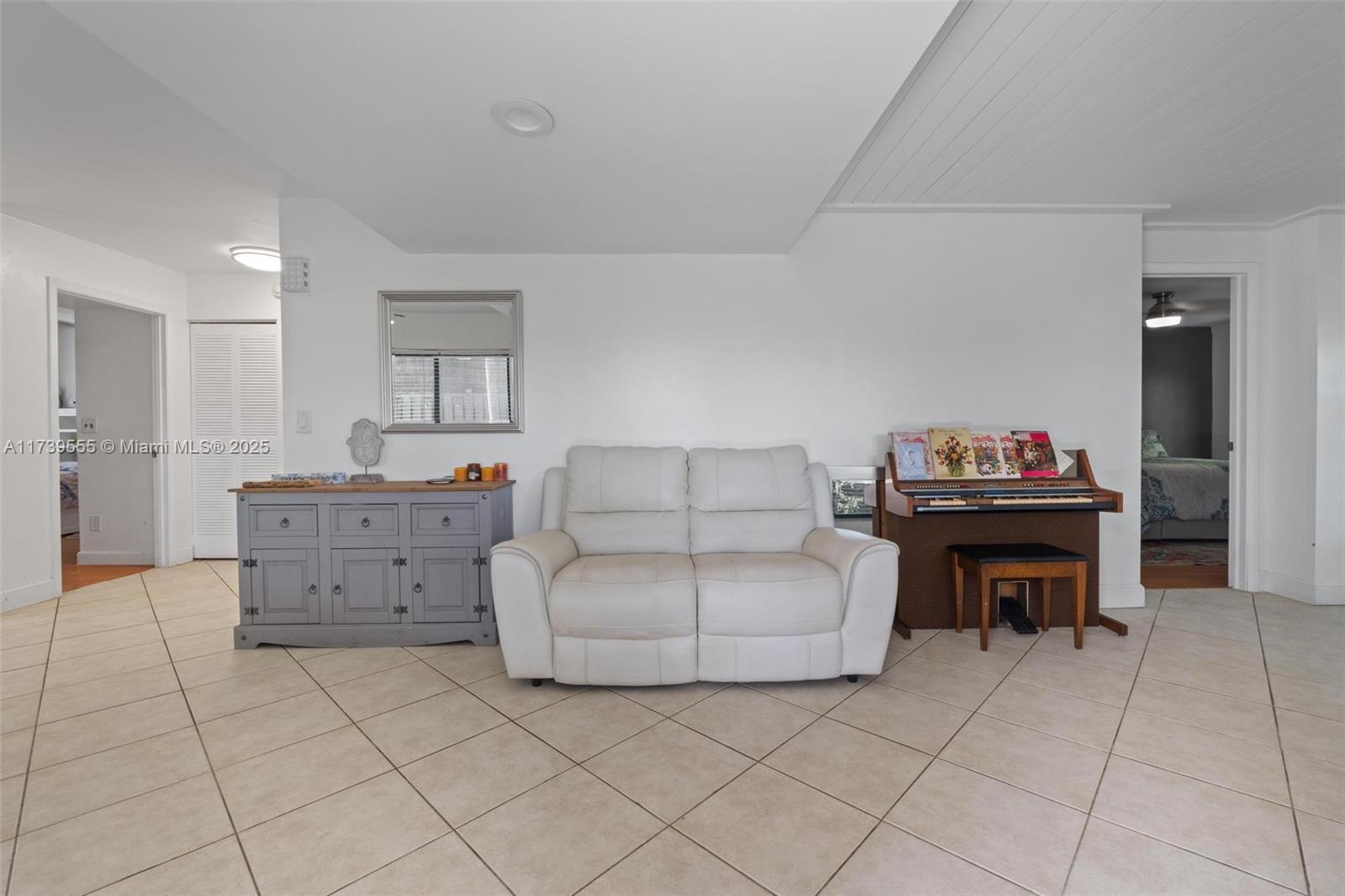 VILLAGE AT BOCA RIO PH 1 - Residential