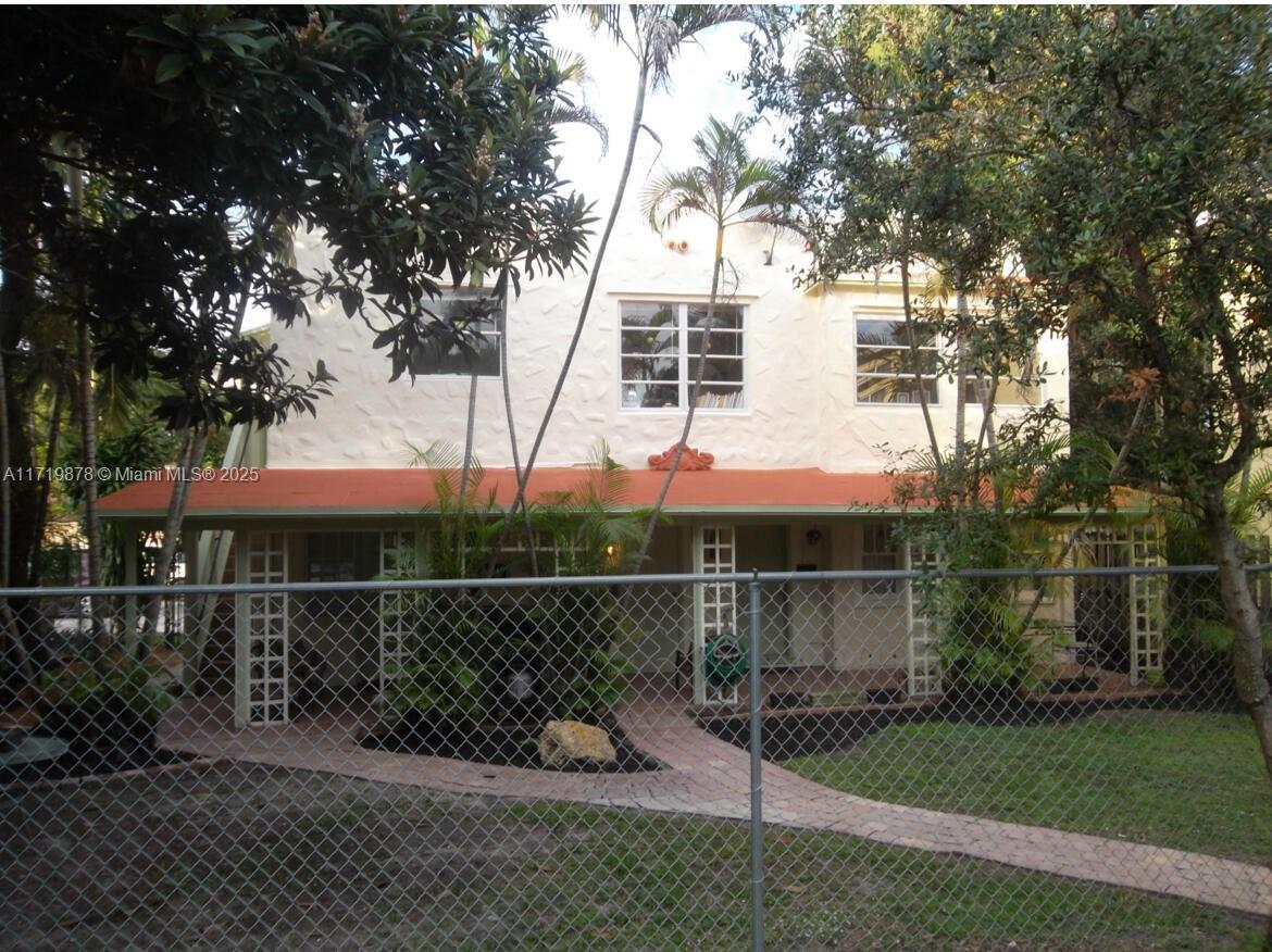 Rental Property at 1309 Se 1st St 1, Fort Lauderdale, Broward County, Florida - Bedrooms: 1 
Bathrooms: 1  - $2,000 MO.