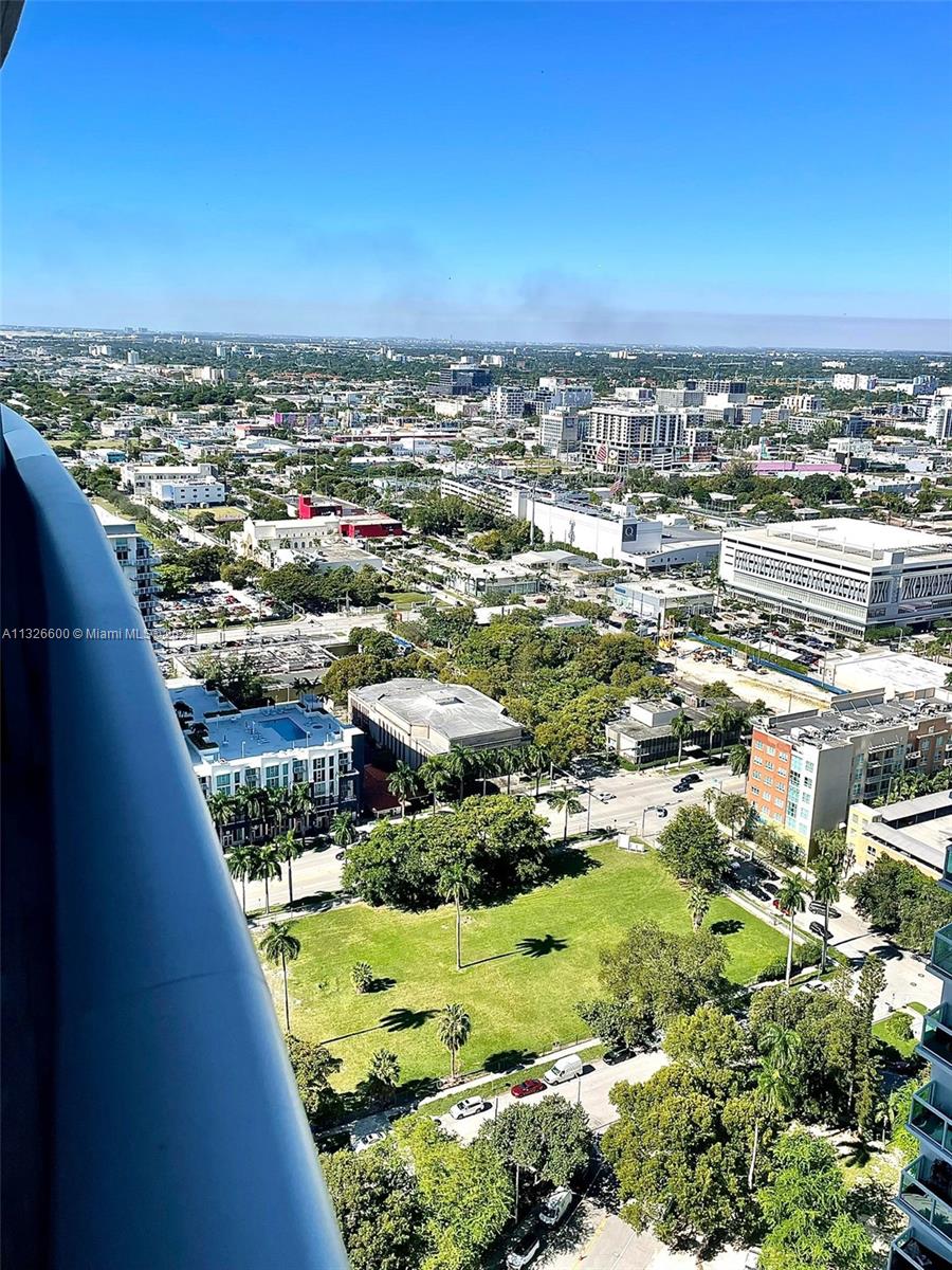 ARIA ON THE BAY CONDO - Residential