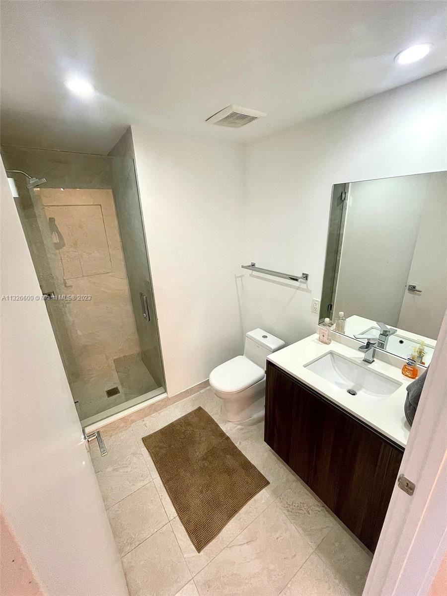 ARIA ON THE BAY CONDO - Residential