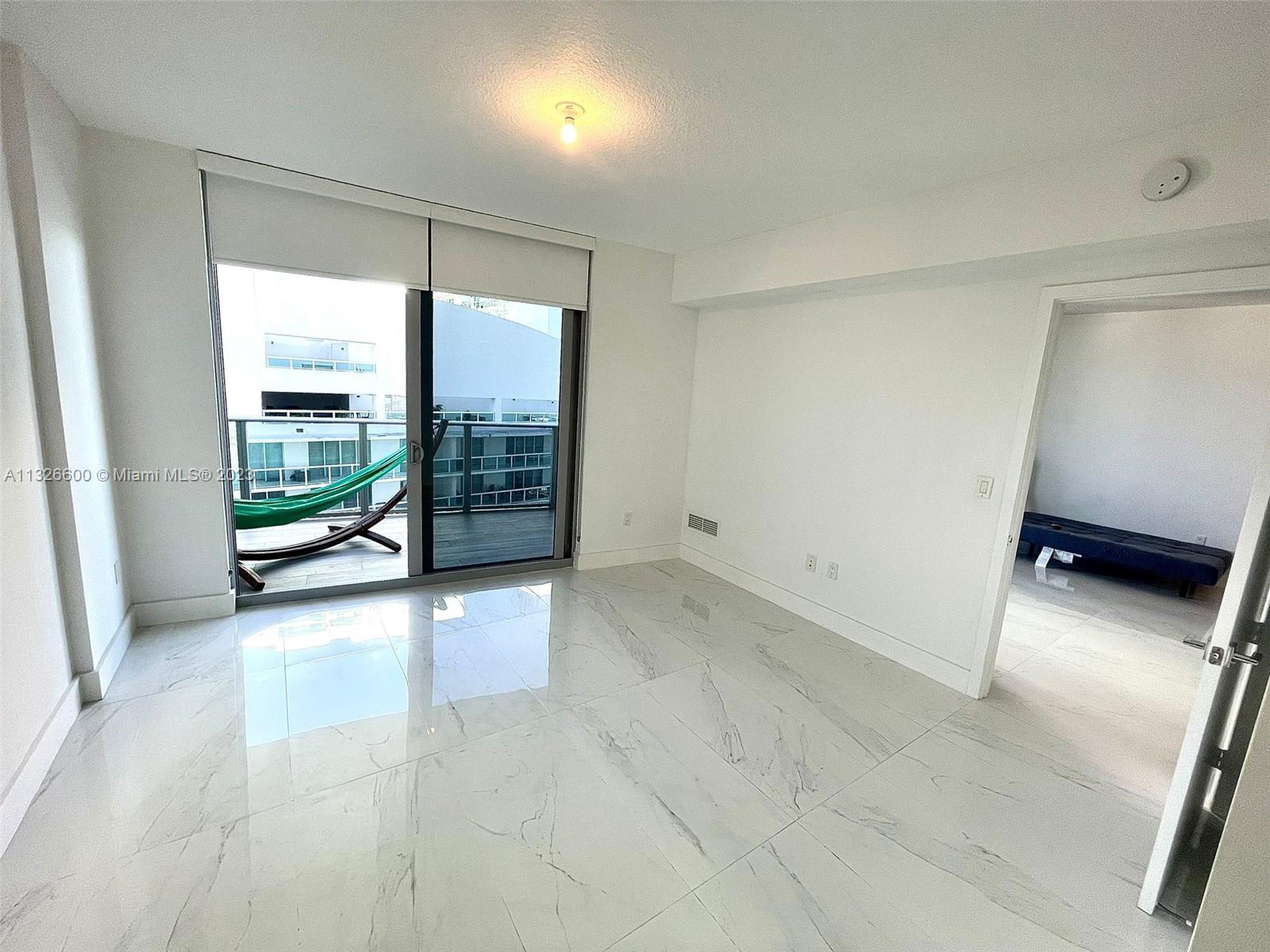 ARIA ON THE BAY CONDO - Residential