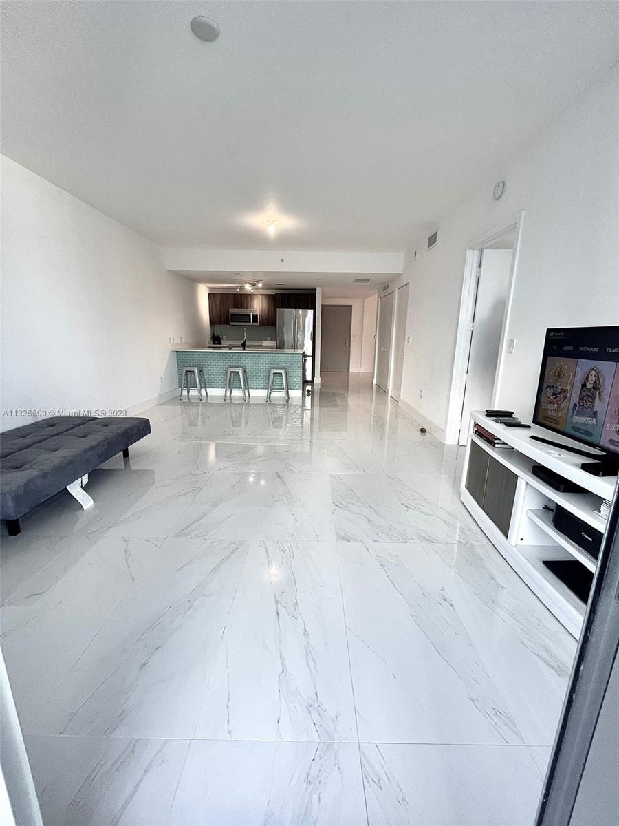 ARIA ON THE BAY CONDO - Residential