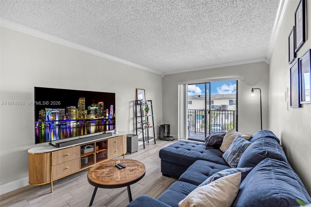 Photo of 2514 Taylor St #11, Hollywood, FL 33020 (MLS # A11974555)