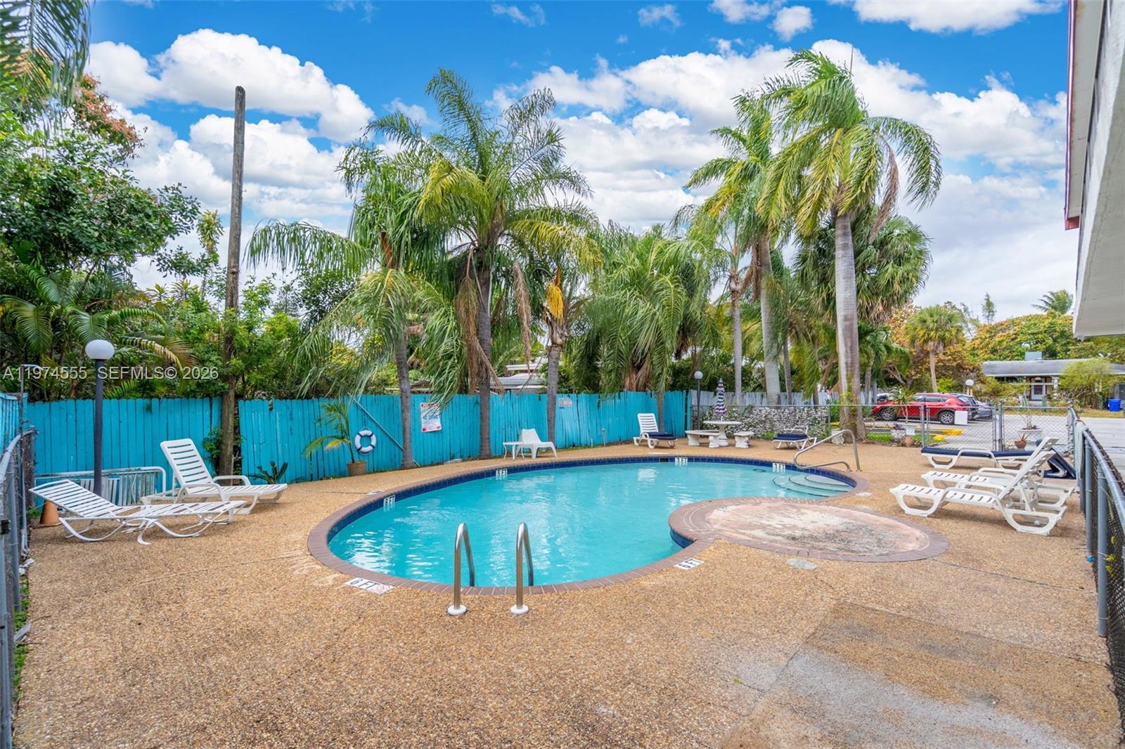 BALABAN VILLA CONDO - Residential