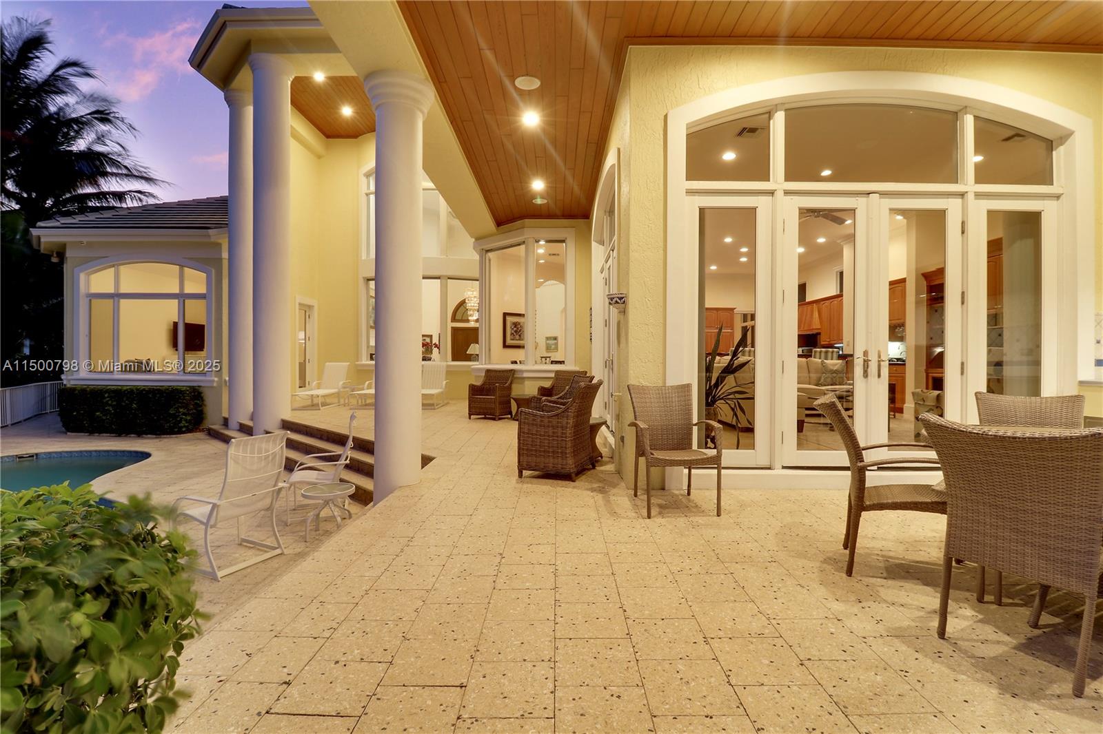 INDIAN HILLS - Residential