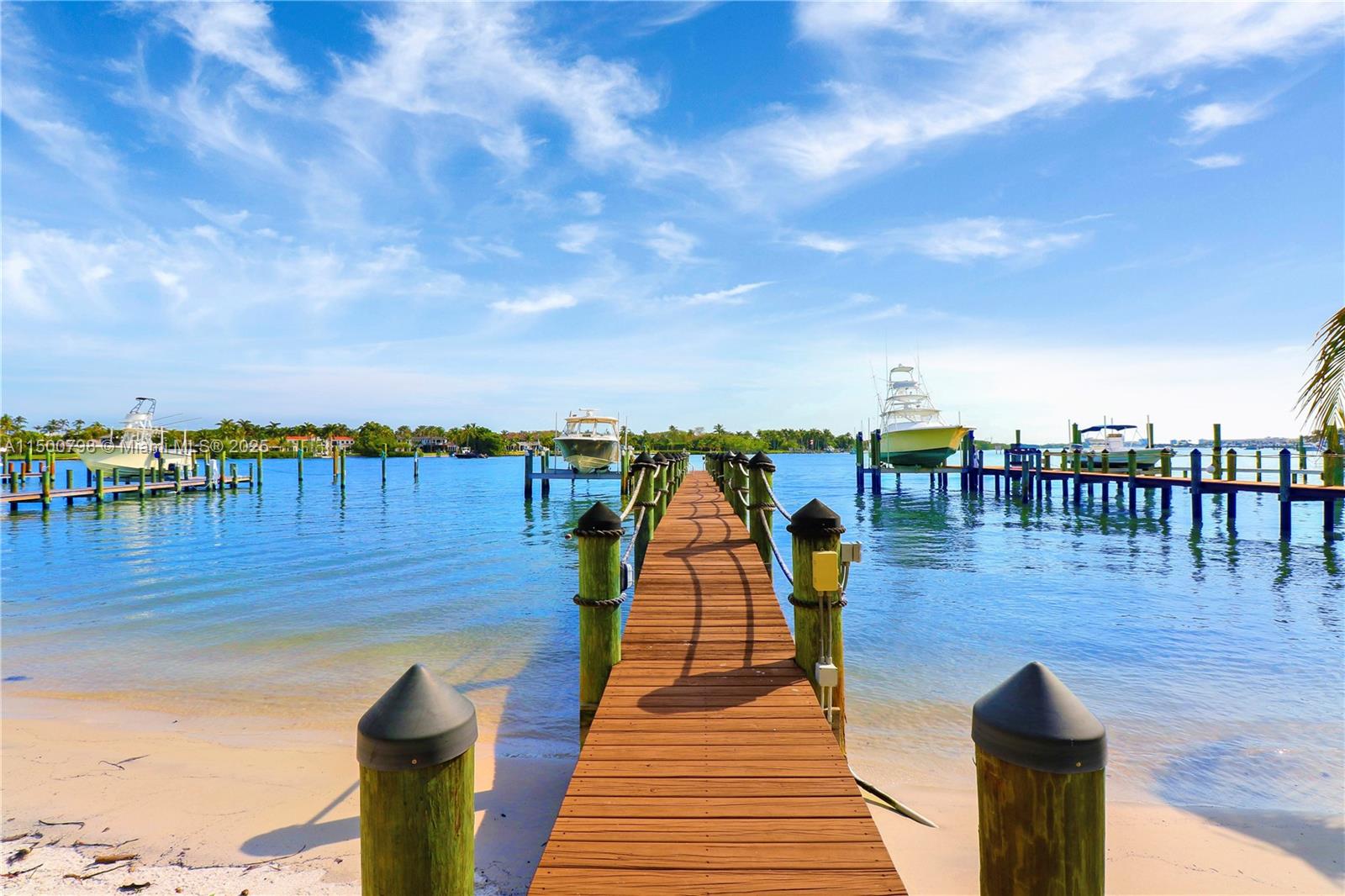 INDIAN HILLS - Residential