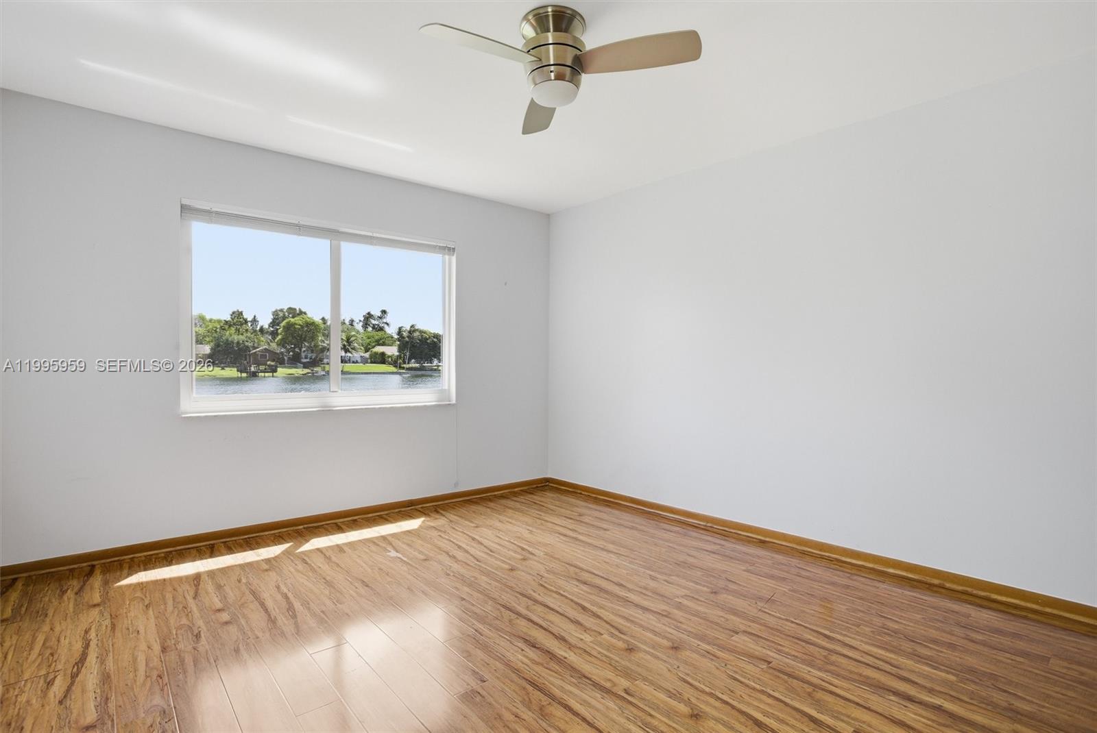 DAVIE LAKE ESTATES - Residential