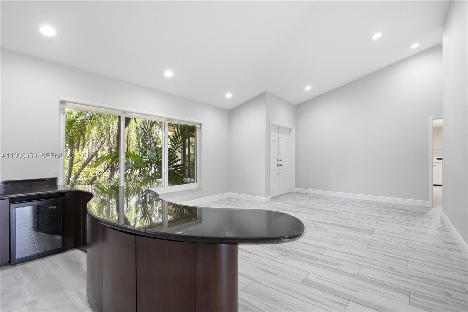 DAVIE LAKE ESTATES - Residential