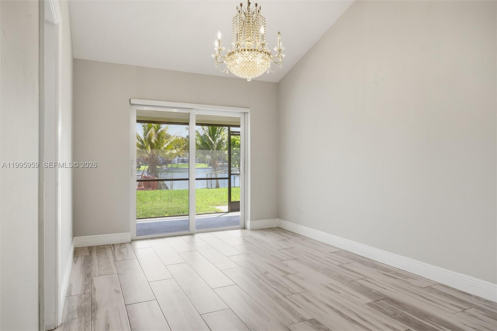 DAVIE LAKE ESTATES - Residential