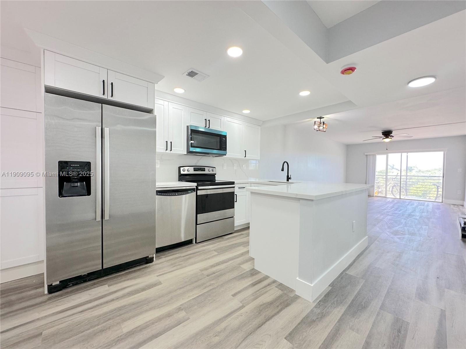 SUN RUN NO II CONDO - Residential