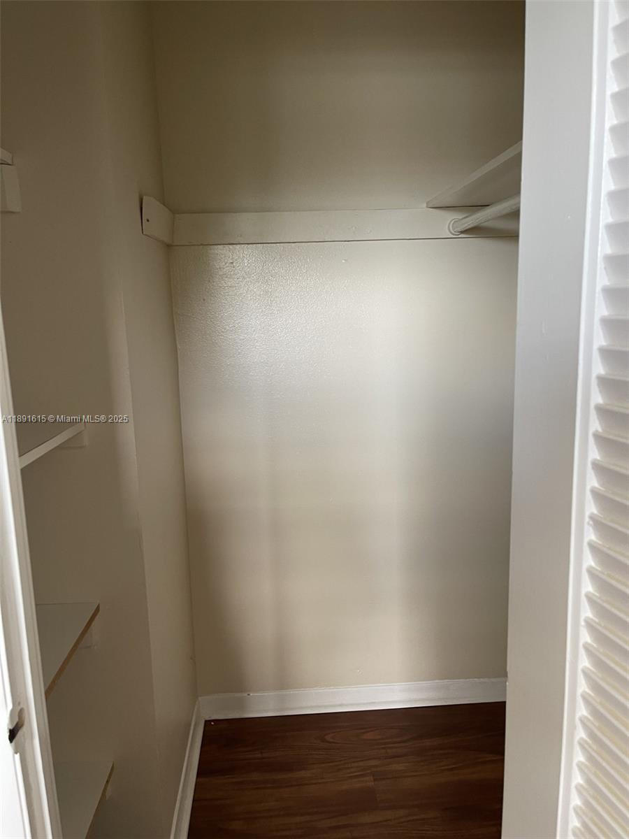 SUNRISE LAKES 40 CONDO - Residential Lease