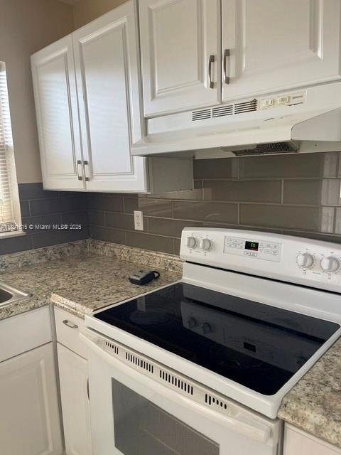 SUNRISE LAKES 40 CONDO - Residential Lease