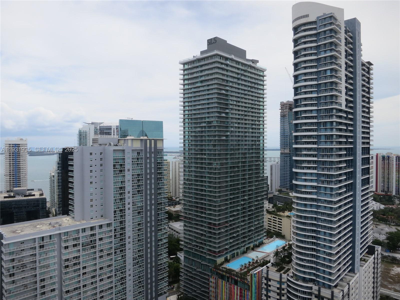 THE AXIS ON BRICKELL COND - Residential Lease