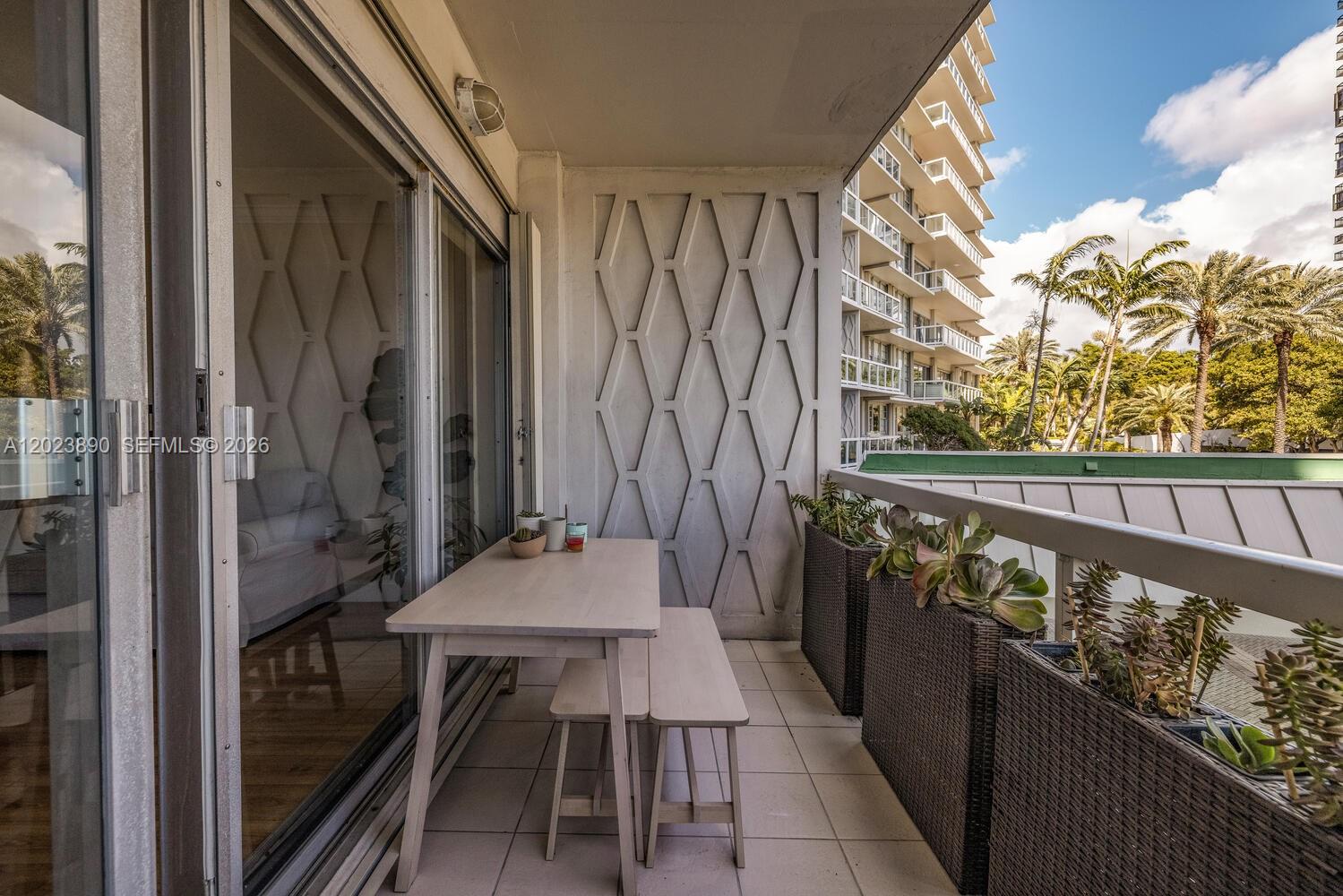 BRICKELL TOWNHOUSE CONDO - Residential Lease