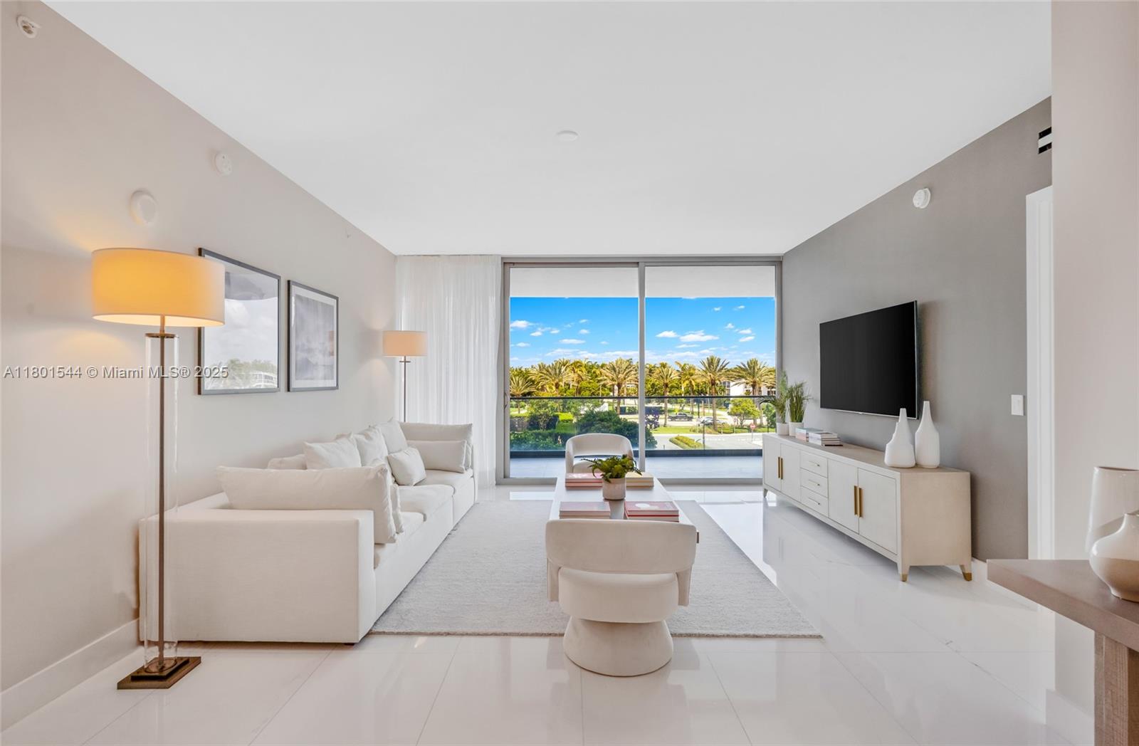 10201 Collins Ave 305