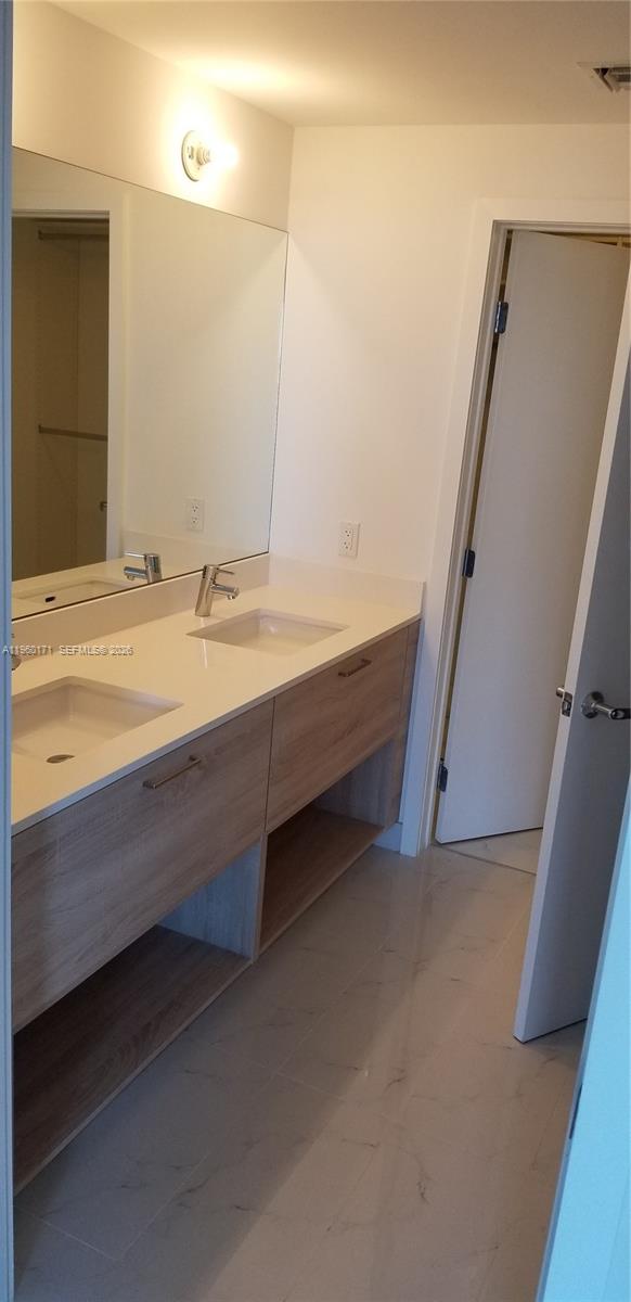 THE HARBOUR - Residential