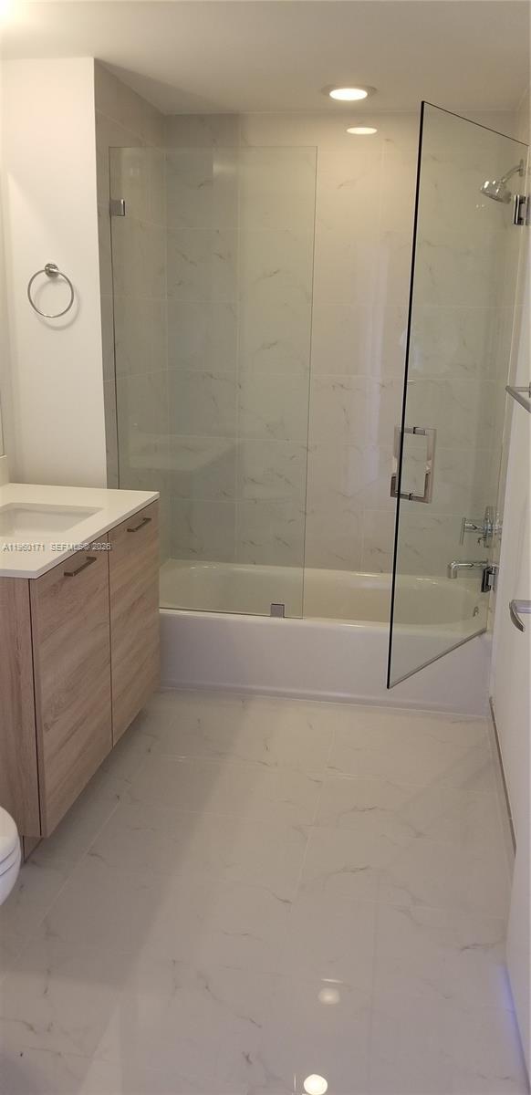 THE HARBOUR - Residential