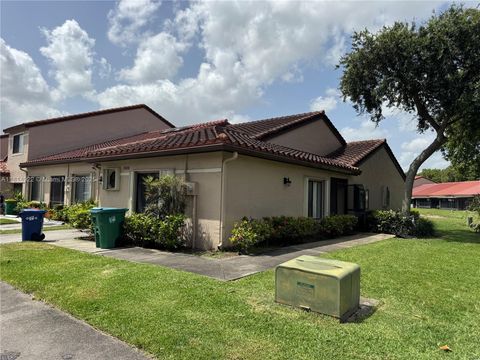 3313 W Inverrary Blvd W Lauderhill FL 33319