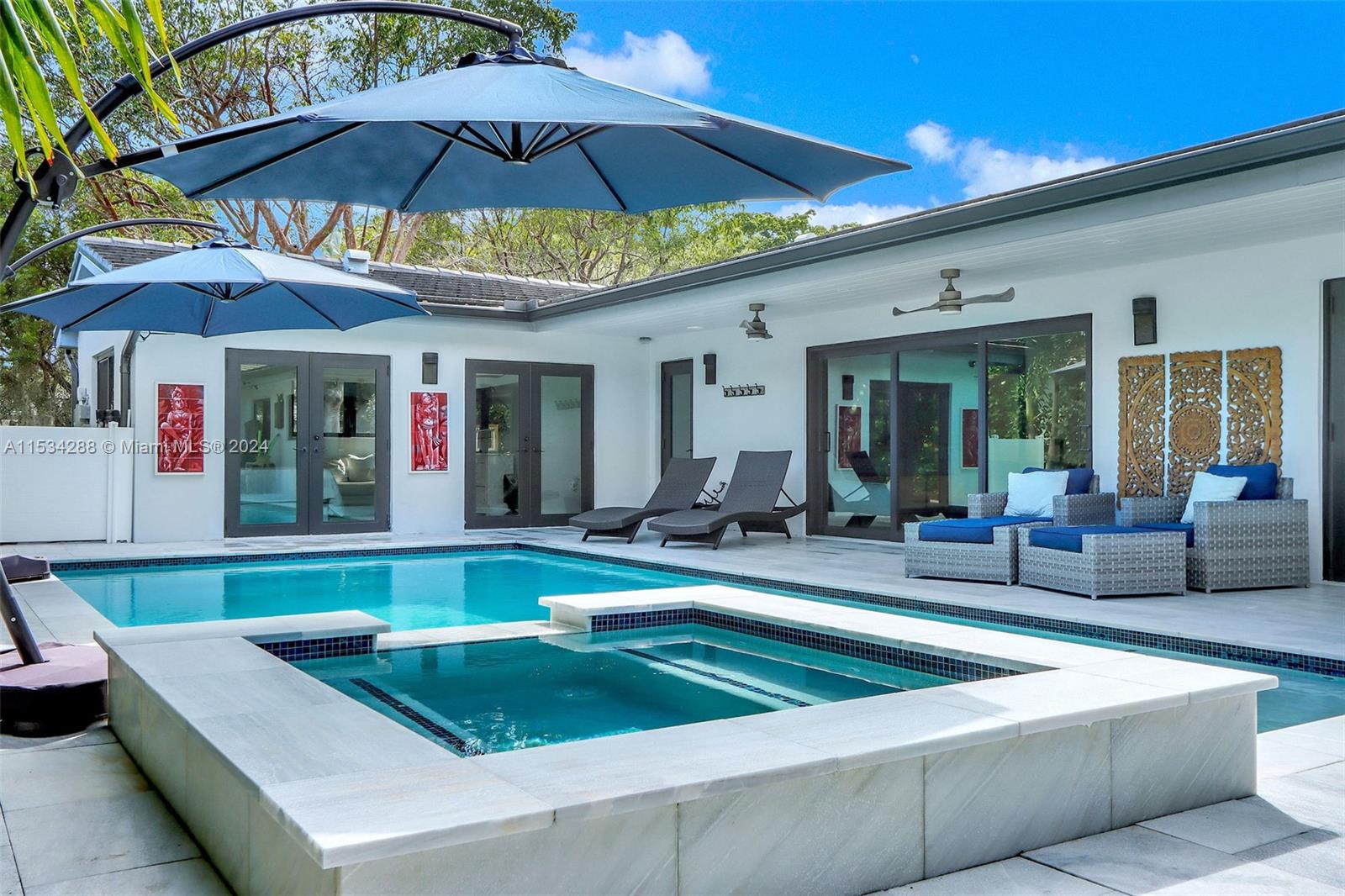 CORAL GABLES RIVIERA SEC - Residential