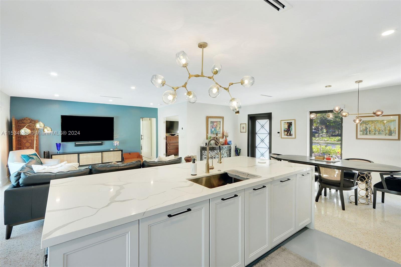 CORAL GABLES RIVIERA SEC - Residential