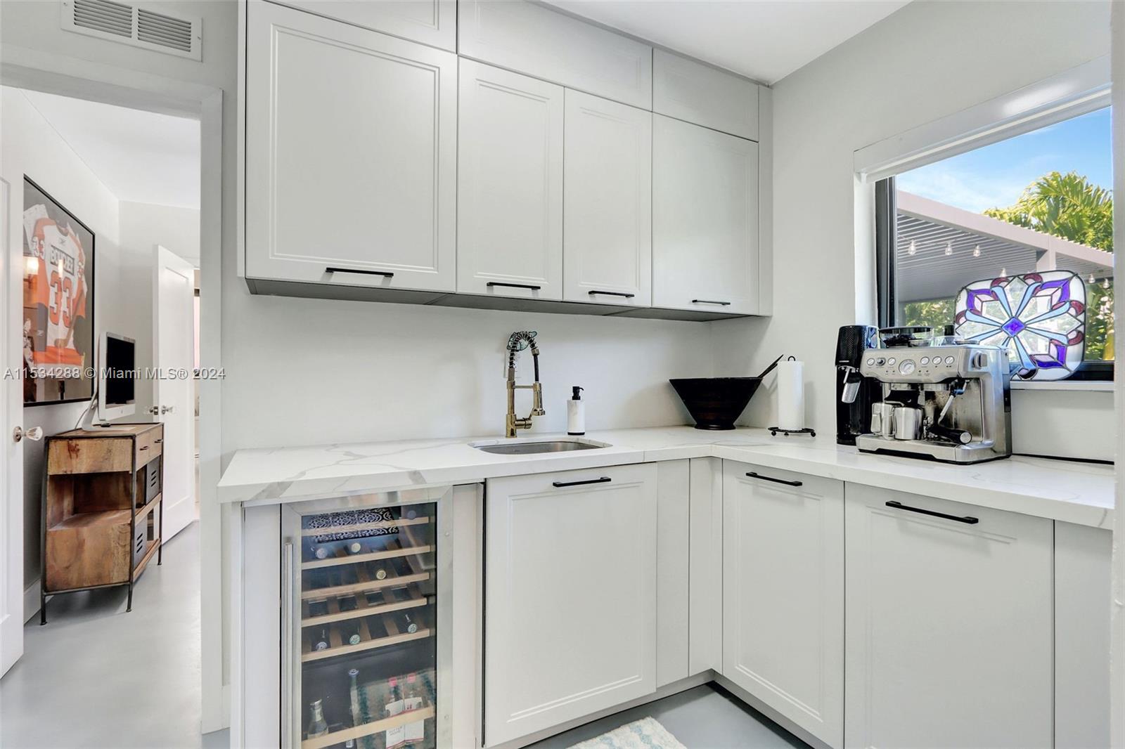 CORAL GABLES RIVIERA SEC - Residential