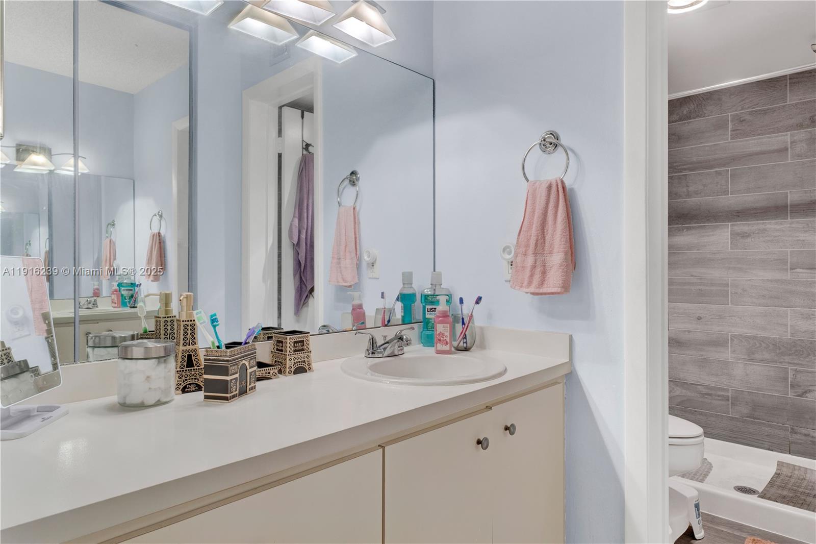 TRADEWINDS C CONDO - Residential